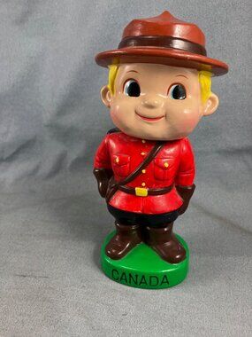 Vtg 1960 CANADA Souvenir Bobblehead Royal Canadian Mounted Police MOUNTIE 7"